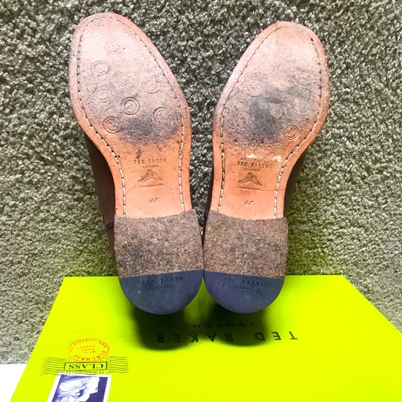 Ted Baker London Chelsea Boots - Picture 4 of 6